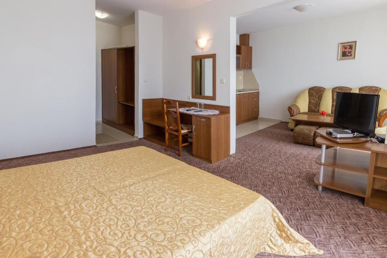 Отель Hotel Genada Свети-Влас