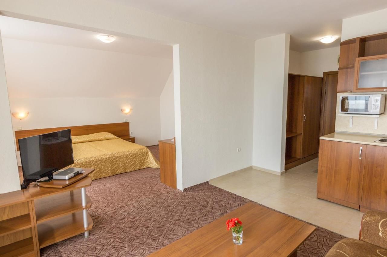 Отель Hotel Genada Свети-Влас