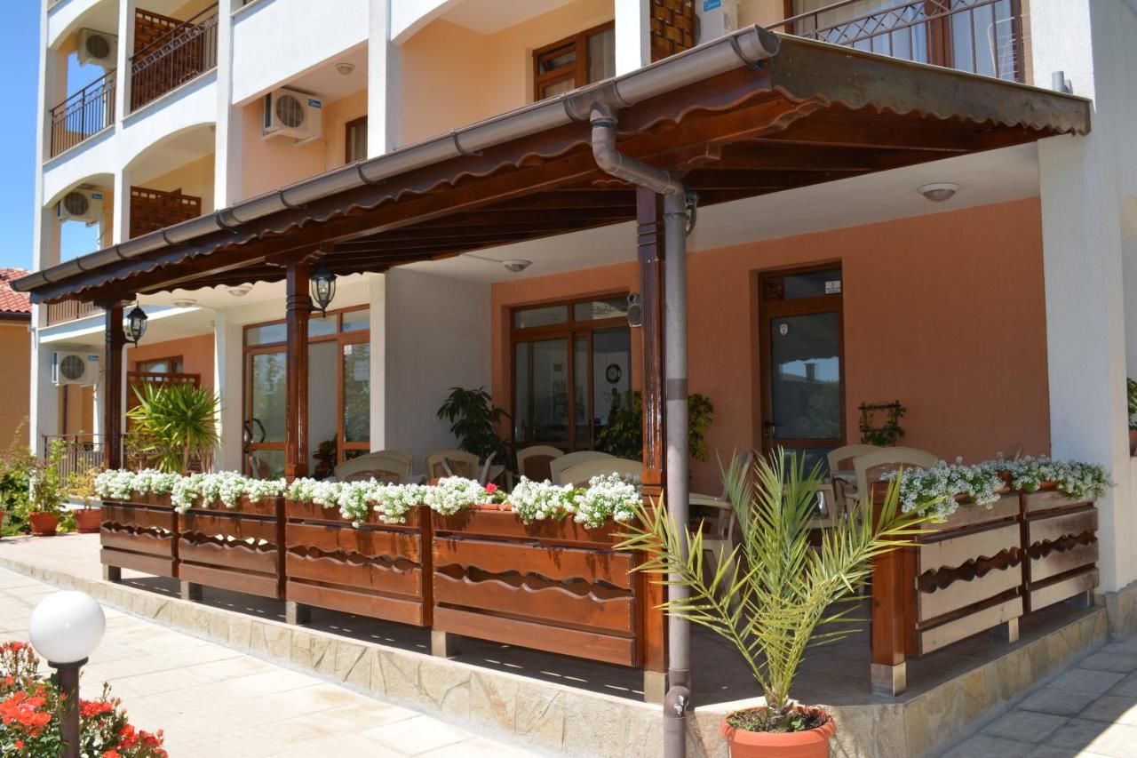Отель Hotel Genada Свети-Влас-28