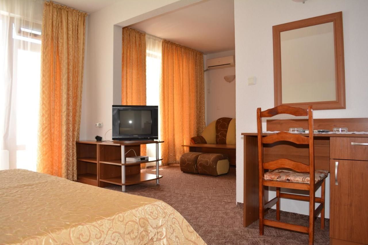 Отель Hotel Genada Свети-Влас-40